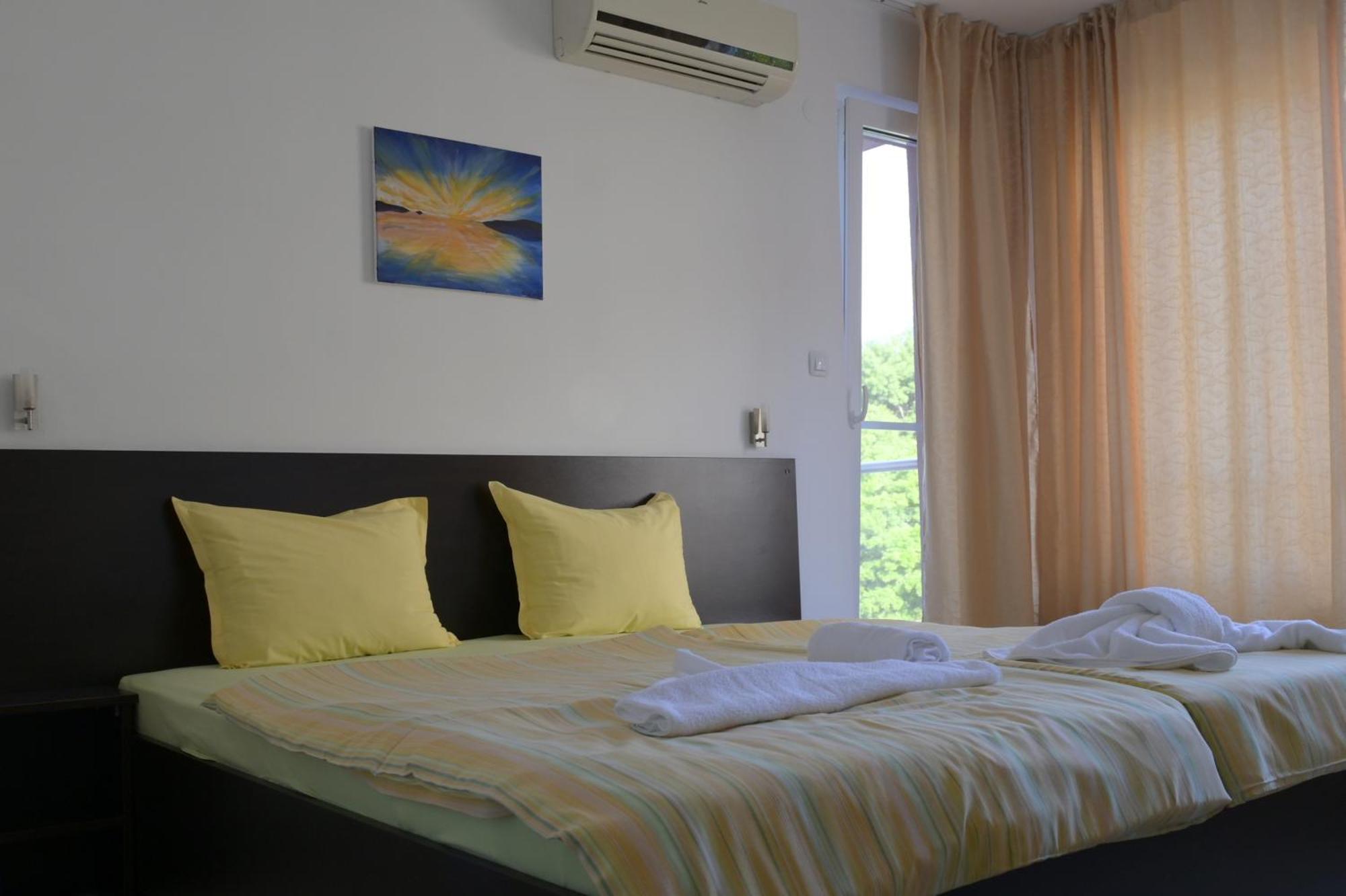 Hotel Paradise Lozenets Extérieur photo