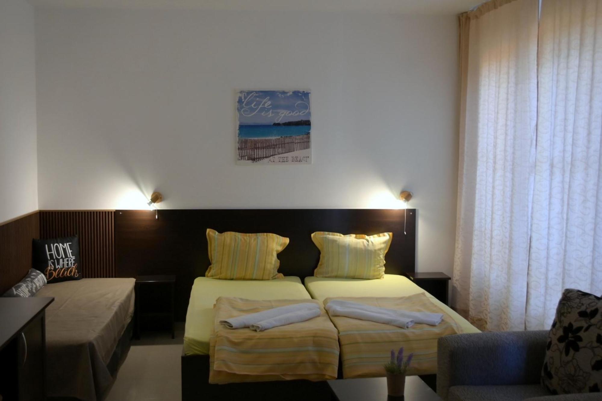 Hotel Paradise Lozenets Extérieur photo