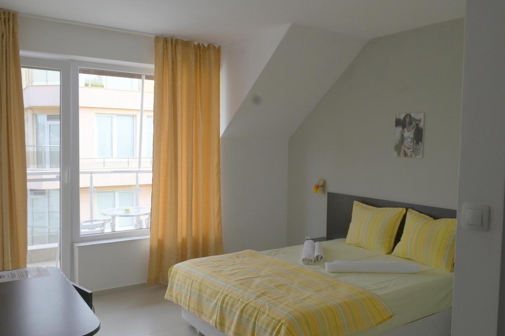 Hotel Paradise Lozenets Extérieur photo